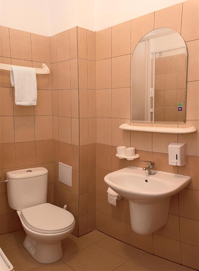 Da Massimiliano Aparthotel วรอตซวาฟ ภายนอก รูปภาพ
